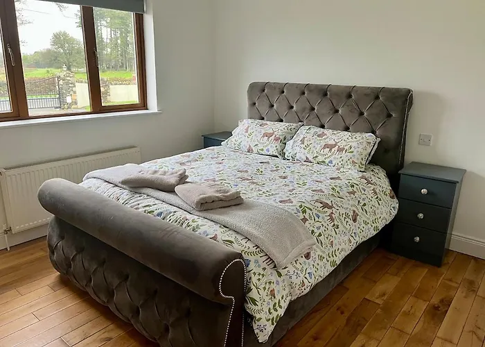 Superb Large 5 Bedroom Home, 6 Beds, Sleeps 10-11 Guest, With Lovely Mountain Views Tatil Evi Killarney