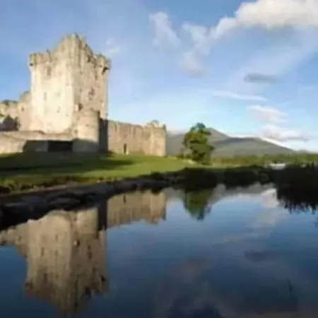 Dom wakacyjny Superb Large 5 Bedroom Home, 6 Beds, Sleeps 10-11 Guest, With Lovely Mountain Views Killarney